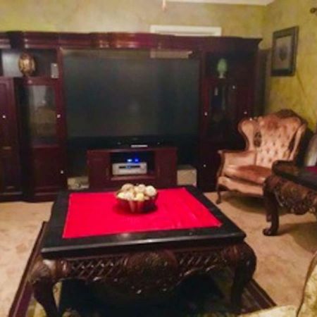 Best Deal In Town! Entire 1 Bedroom Apartment 59 蒙哥马利 外观 照片